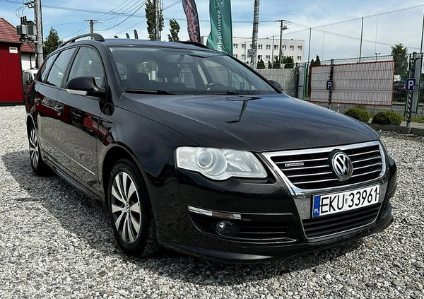 Volkswagen Passat cena 18900 przebieg: 274000, rok produkcji 2010 z Andrychów małe 172